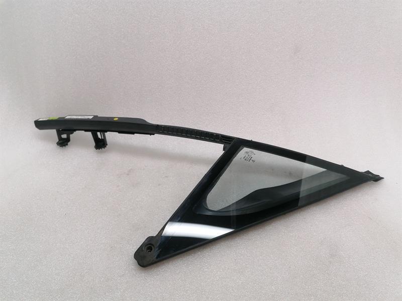 PORSCHE Panamera 971 Right Front 1/4 Glass 971845114C Türscheibe ¼ Vorne Rechts