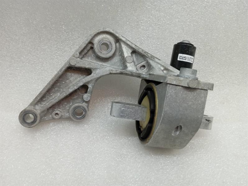 PORSCHE TAYCAN 9J Engine mount balance weight 9J1399383 Motorhalter
