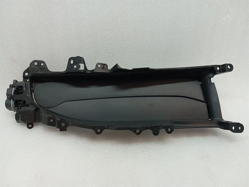 PORSCHE TAYCAN 9J1121753D Radiator grille shutter Luftführungskanal Beschädigt