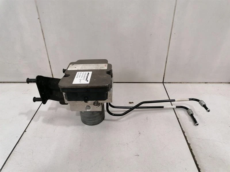 McLaren 570S Spider A.B.S Pump 13C0144CP ABS Pumpe HYDRAULIKBLOCK - Image 4
