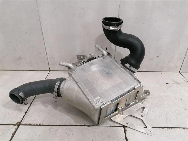 McLaren 570S Spider  Intercooler 13F0303CP Ladeluftkühler - Image 5