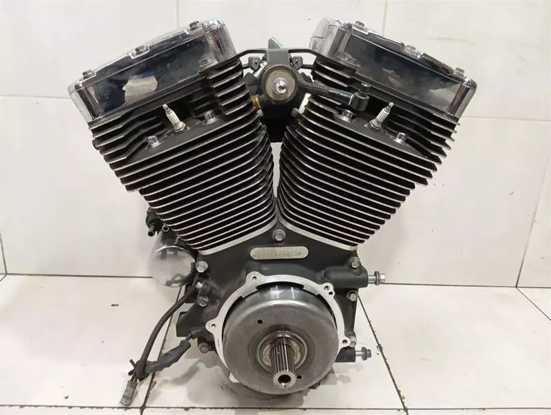 2016 HARLEY-DAVIDSON ROAD GLIDE FLTRXS Engine 103Ci MOTOR TWIN CAM 19678-16A - Image 3
