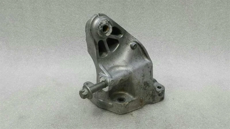 MERCEDES E Class W238 Engine mount A6422234604 Motorhalter OM642
