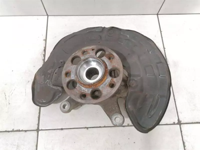 MERCEDES GLA45 AMG X156 Right Front Hub A1763320600 Radlagergehäuse Vorne Rechts