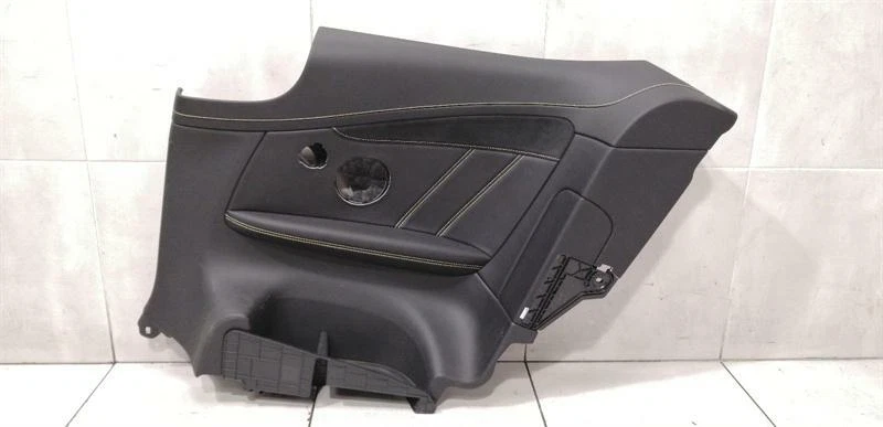 MERCEDES C63 W205 COUPE Rear right COVER A2056907602 1/4 verkleidung Hinten