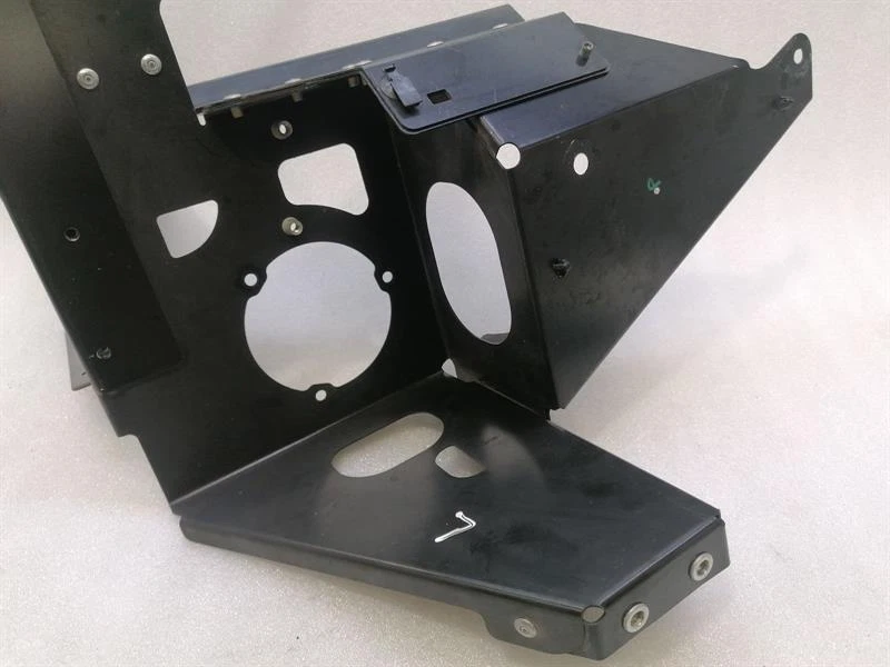 McLaren 600LT Spider Holder- Bracket 13AA890CP Halter Träger - Image 3