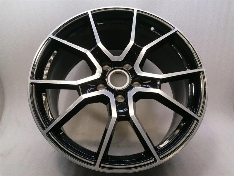 PORSCHE TAYCAN 9J Alloy Wheel 9J1601025BC Alufelge 9.5JX21 ET60