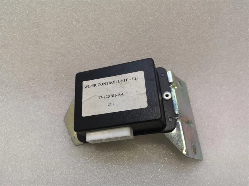 ASTON MARTIN DB7 VANTAGE Wiper Control module 37-123781-AA Steuergerät - Image 2