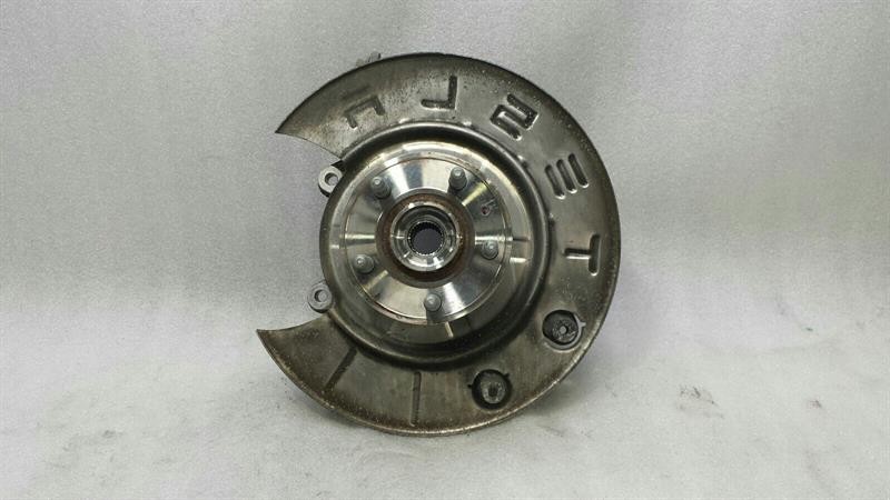 TESLA MODEL S 75 Left Rear Hub 1042506-00-B Radlagergehäuse Hinten Links
