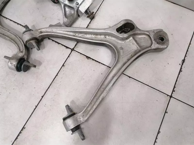 McLaren 720S Left Rear Hub 14BA022CP Radlagergehäuse Hinten Links SATZ - Image 5