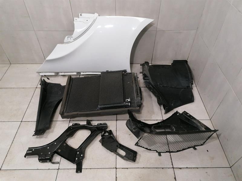 McLaren 570S Spider Radiator pack 11L0359CP Kühlerpaket LEFT LINKS FENDER SET