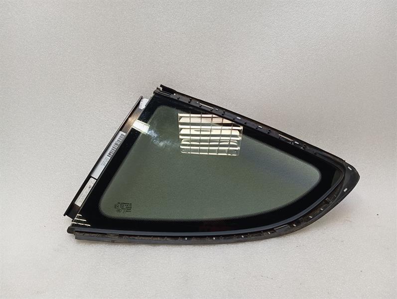 PORSCHE CAYMAN 981 Left Rear quarter Glass 98154311102 Türscheibe ¼ Hinten Links