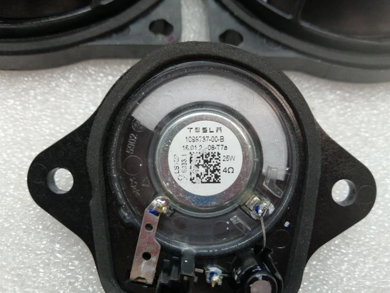 TESLA MODEL 3 STANDARD RANGE Speaker set 10984401 Lautsprecher satz - Image 7
