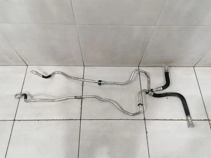 BMW 7 series F02 F01 Pipe 7591898 Schlauch OIL SET OF 2   7591900 - Image 2