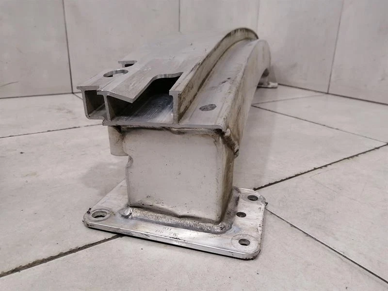 PORSCHE TAYCAN 9J Rear Bumper Beam 9J1803184C Stoßstange Träger Hinten - Image 5