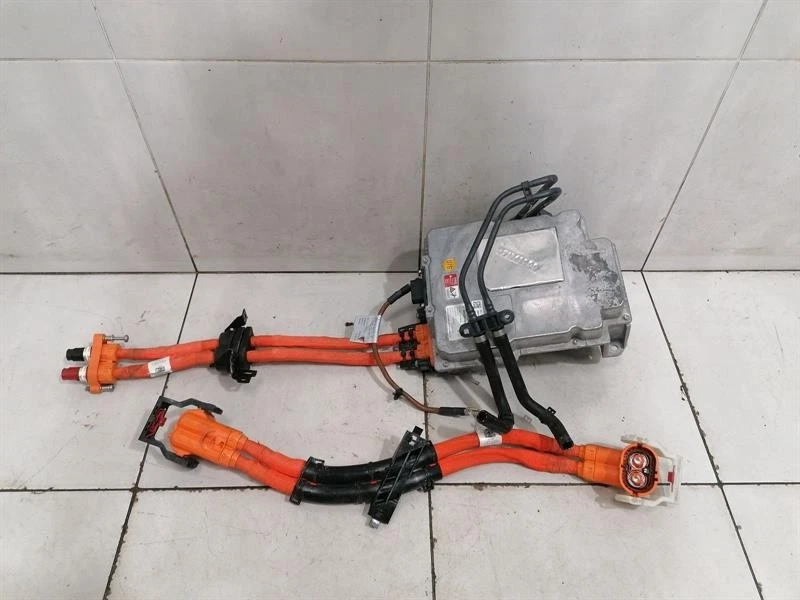 PORSCHE TAYCAN 9J Front Drive Unit module 9J1907124L Vorne Elektroantrieb