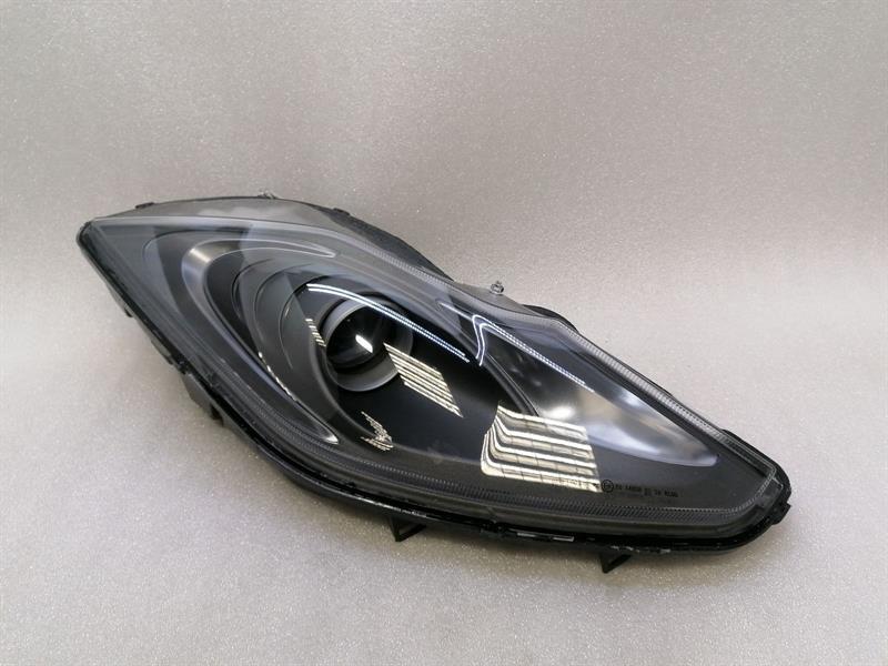 MP4-12C Lhd Right Headlight KKM10376 MP4-12C Headlight Scheinwerfer Rechts LHD
