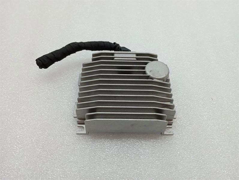 PORSCHE TAYCAN 9J Electronic module 9J1035446H Steuergerät Motor Soundverstärker