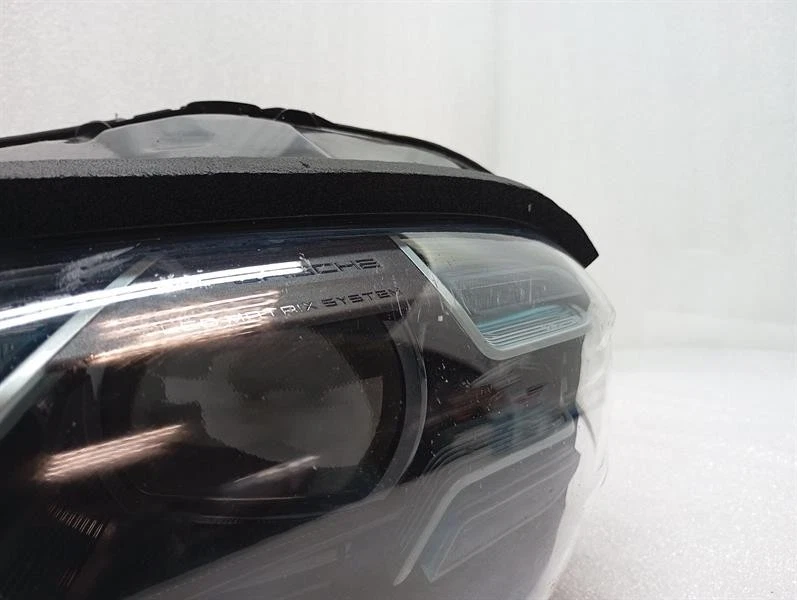 PORSCHE TAYCAN 9J Left Headlight 9JA941059G DEFECT Scheinwerfer Links Beschädigt - Image 3