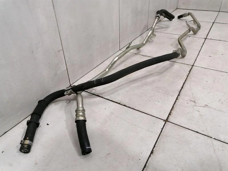 ASTON MARTIN RAPIDE S Cooling Pipe CD33-7W093-AC Kühlwasserschlauch Schlauch - Image 3