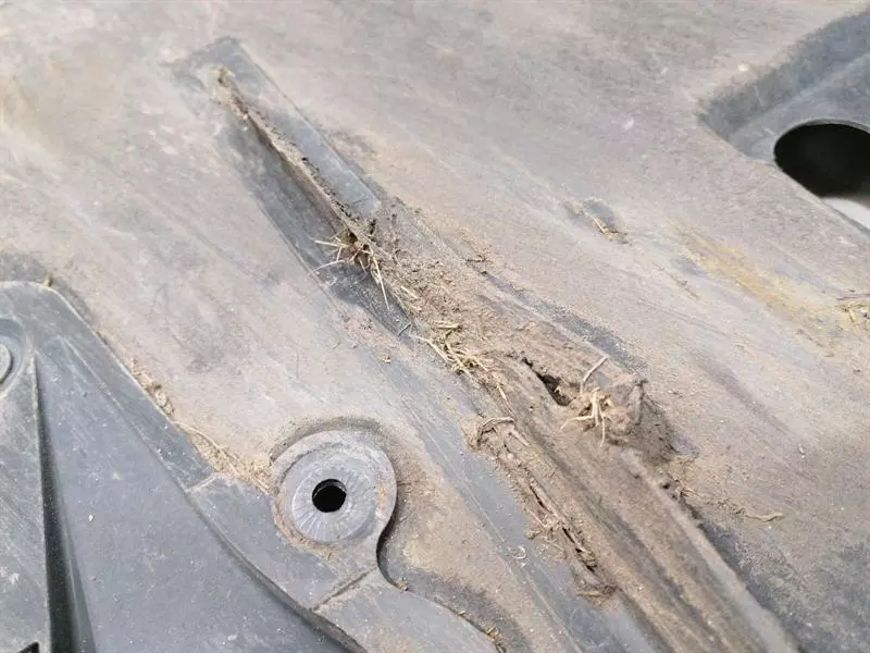 PORSCHE CAYMAN 718 GT4 UNDERTRAY 982825205A WITH DEFECTS Unterbodenverkleidung - Image 3