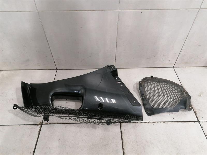 McLaren 570S Spider 13A6587CP RIGHT QUARTER PANEL VENT TRIM