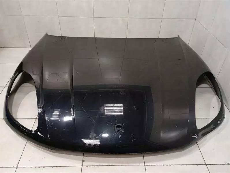 PORSCHE MACAN 95B Bonnet 95B823031 Motorhaube