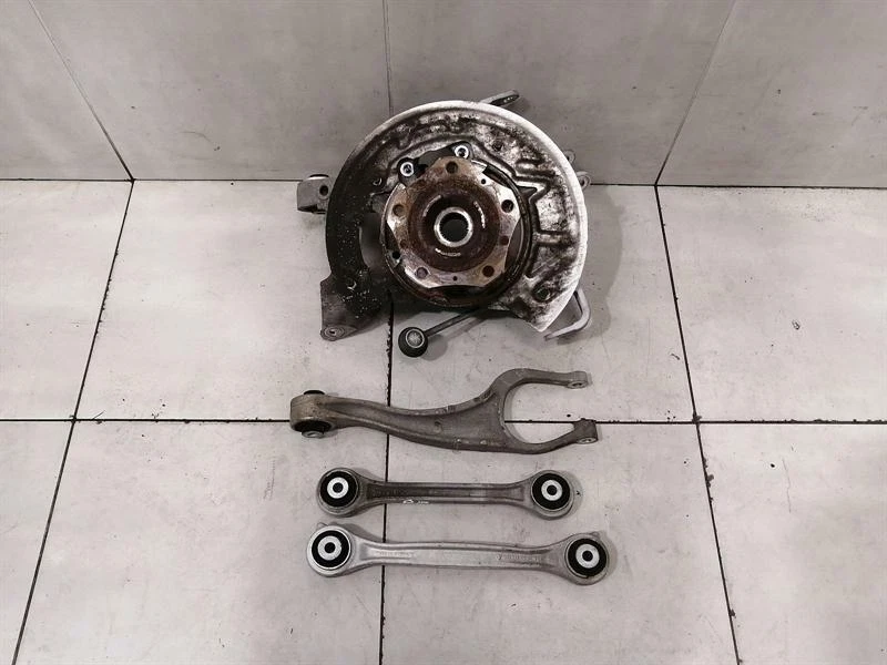 PORSCHE 911 991 MK2  Right Rear Hub 99133111233 Radlagergehäuse Hinten Rechts T - Image 2