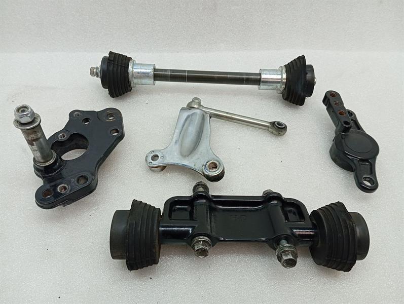 HARLEY-DAVIDSON TOURING Engine mount 47159-09BHP Motorhalter 16400005 47540-11