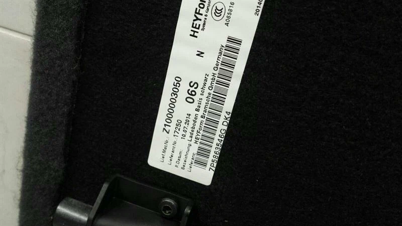 PORSCHE CAYENNE 958 92A  Boot floor 7P5863546G Kofferraum Verkleidung - Image 4