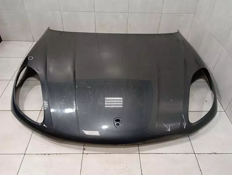 PORSCHE MACAN 95B Bonnet 95B823031 Motorhaube