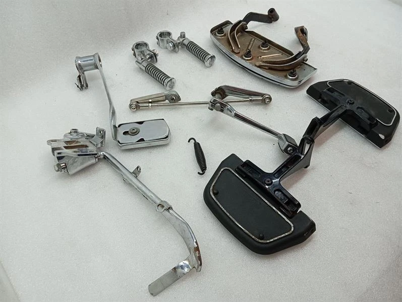 HARLEY-DAVIDSON WILLIE G SKULL FOOTBOARD 50621-79A Fußstütze FMMT216-123-BK - Image 6