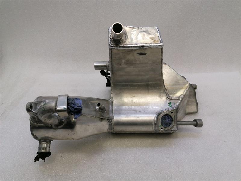 McLaren 570S Spider Oil sump 11F1178CP ÖLWANNE