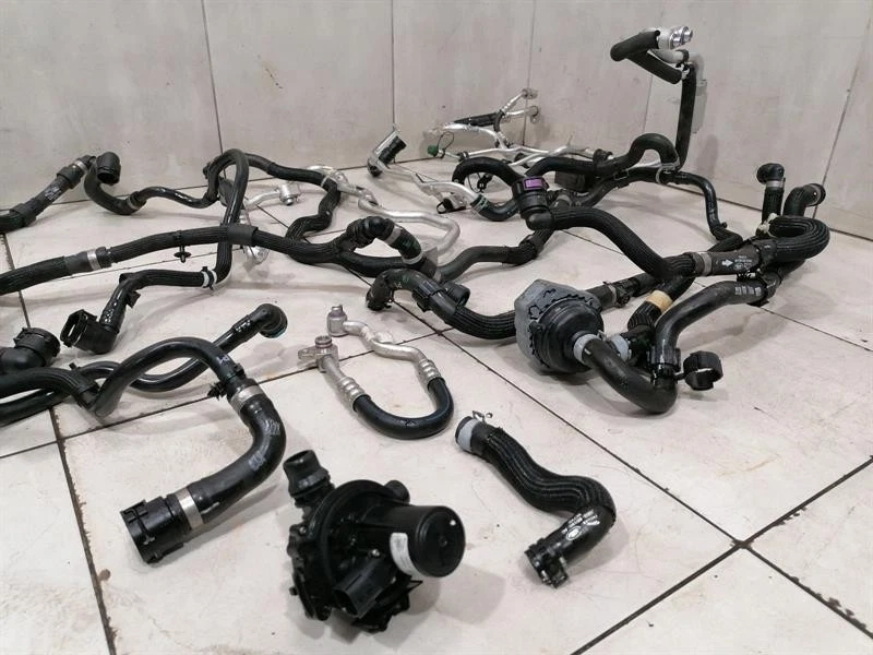 JAGUAR i-PACE X590 EV400 Cooling Pipe set M9D3-8D316-AB Kühlwasserschlauch satz - Image 4