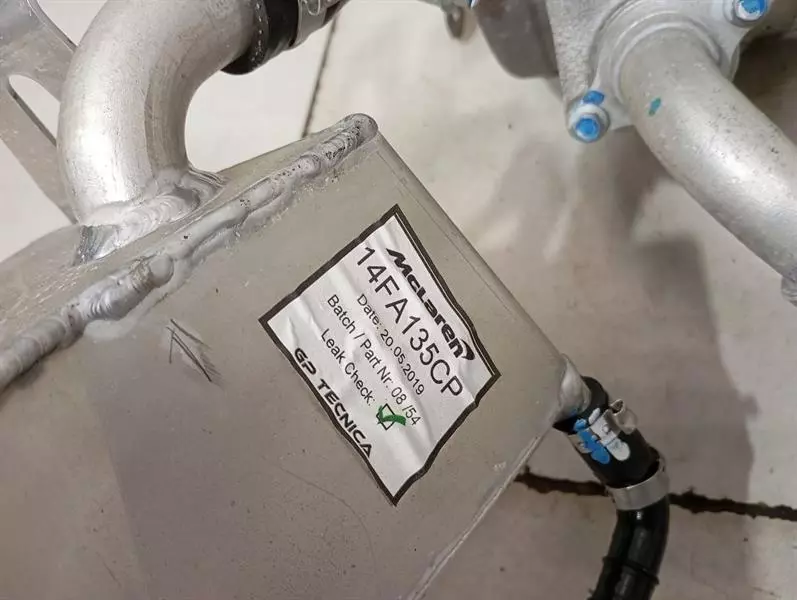 McLaren 720S Spider Dry Oil sump 14FA125CP ÖLWANNE RESERVIOR - Image 4