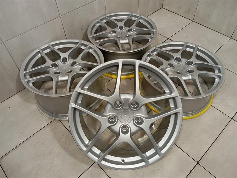 PORSCHE 911 997 Alloy Wheel Set 99736215701 Alufelge 9.5JX19 ET46 8JX19 ET57 MK2