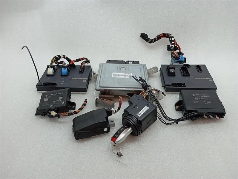 PORSCHE CAYMAN 981 Engine ECU 99161860203 Motorsteuergerät Satz 3.4 GTS PDK VTS