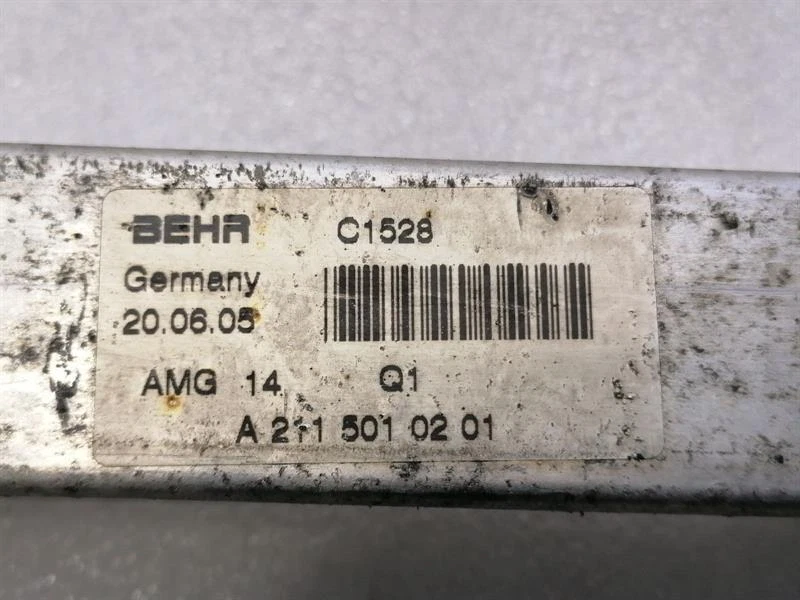 AMG MERCEDES CLS W219 Oil radiator A2115010201 Kühler Ölkühler AMG - Image 7