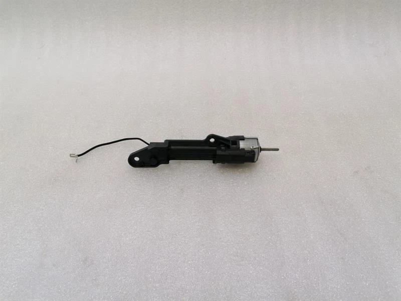 PORSCHE 911 991 99162421500 Winddeflector drive motor - Image 2