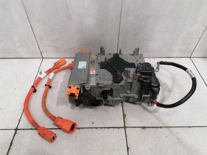 PORSCHE TAYCAN 9J Voltage converter 9J1959663AG Steuergerät Spannungswandler