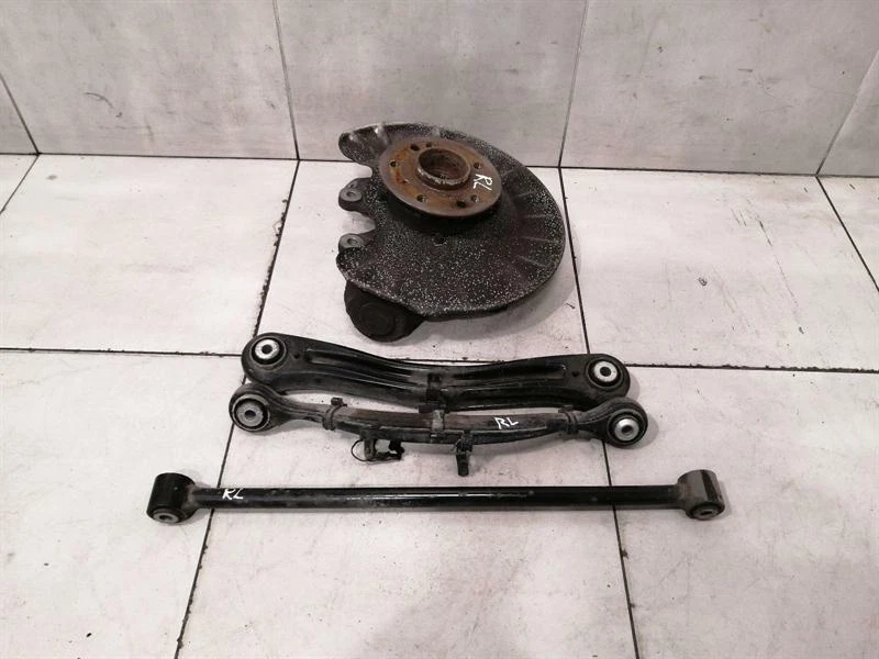 MERCEDES ML W166 Left Rear Hub Set A1663500408 Radlagergehäuse Hinten Links