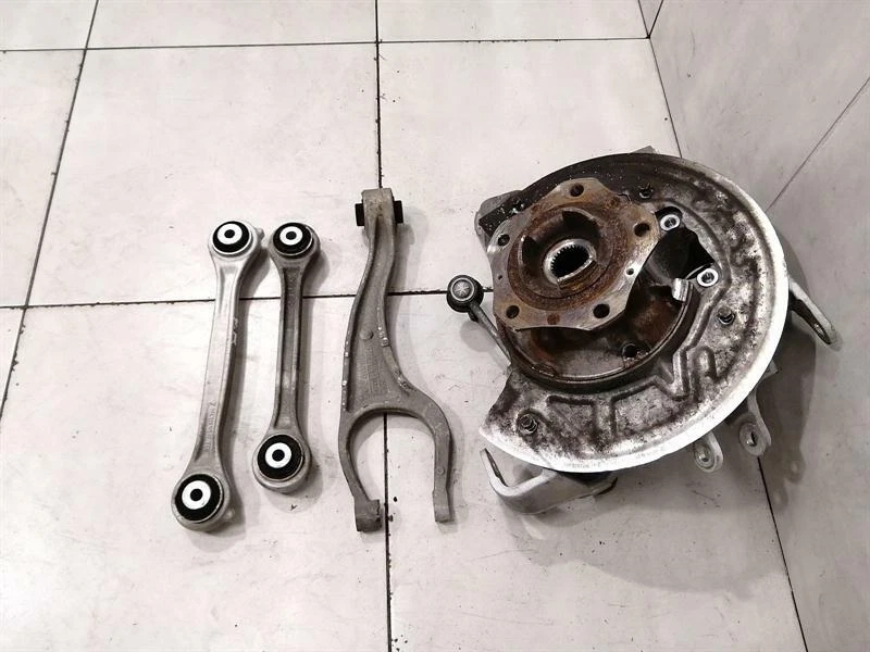 PORSCHE 911 991 MK2  Right Rear Hub 99133111233 Radlagergehäuse Hinten Rechts T - Image 3