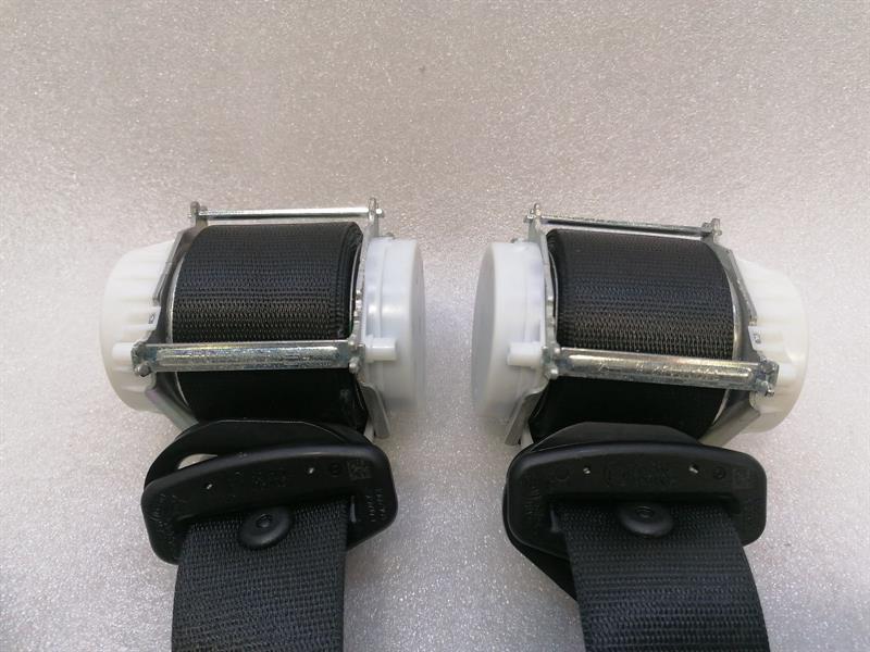 BMW 6 Series F13 Rear seat belt SET  722643904 Sicherheitsgurt Gurt Hinten SATZ