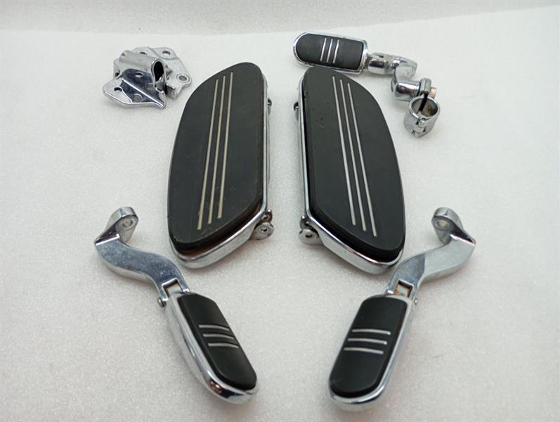 HARLEY-DAVIDSON STREAMLINER FOOTBOARD 50631-04 Fußstütze CHROME 50211-04