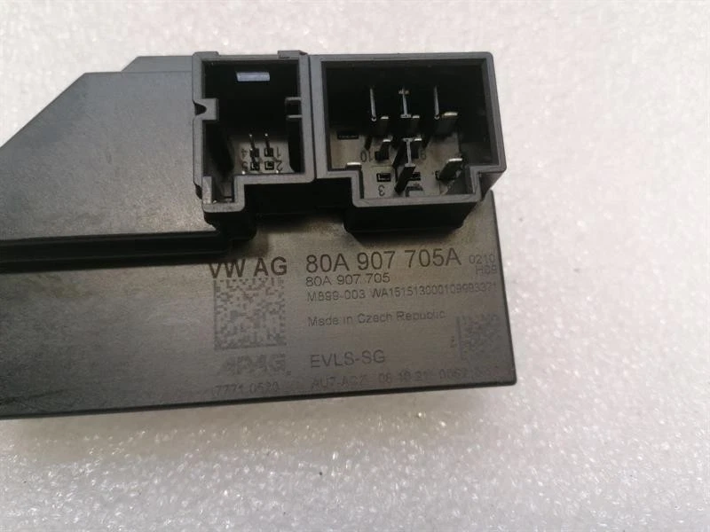 PORSCHE TAYCAN 9J Steering column module 80A907705A LenksäuleSteuergerät - Image 3