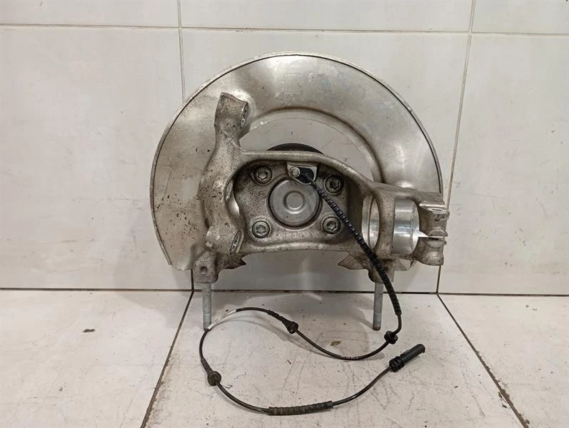 BMW 4 M4 G82 G22 RWD Right Front Hub 31 20 8095664 Radlagergehäuse Vorne Rechts - Image 3