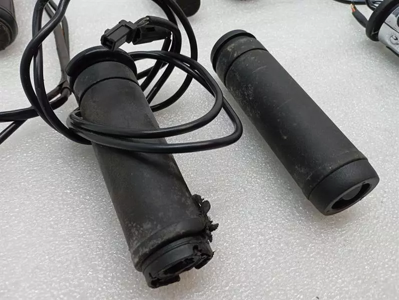 HARLEY DAVIDSON 56100096 HEATED GRIP SET FOR SPARES BEHEIZTE LENKERGRIFFE - Image 5